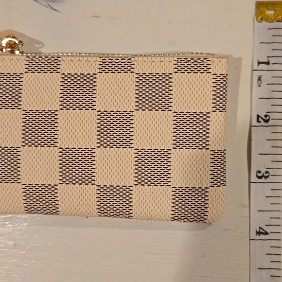 Patterned Key Pouch - Picture 5 of 5